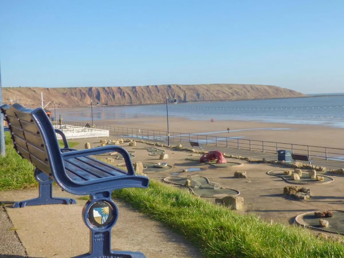 Arbour Retreat Villa Filey
